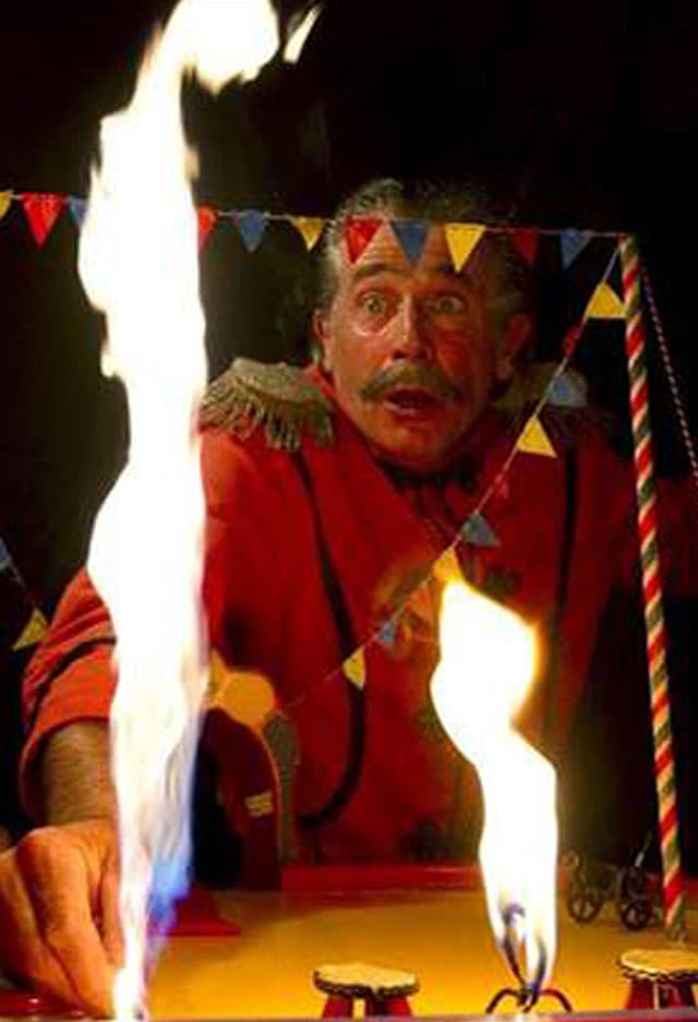 Pulgas salvajes - El circo de las pulgas (Francia)  ::  Titirimundi