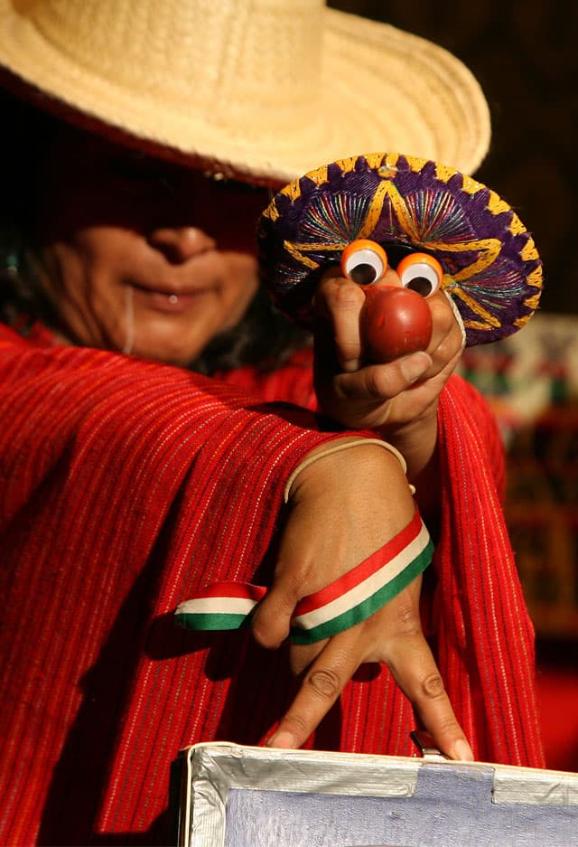 Cuentos de México - Saltimbanqui (México)  ::  Titirimundi